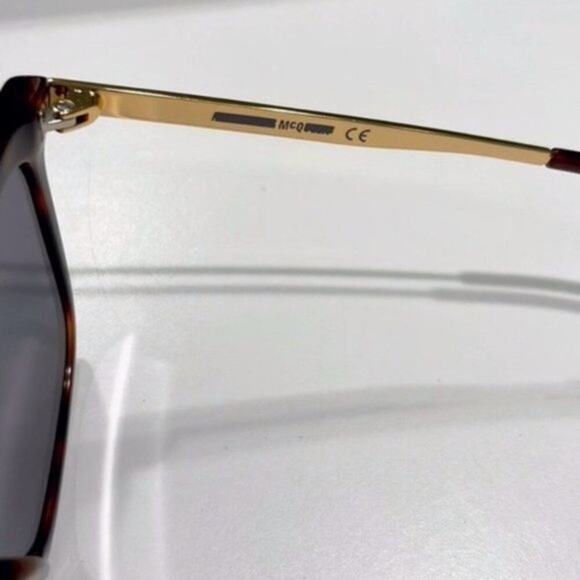 McQ by Alexander McQueen 51mm Square Core Sunglass main image 4